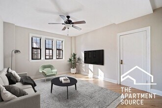 896 Green Bay Rd, Unit 07 in Winnetka, IL - Foto de edificio - Building Photo