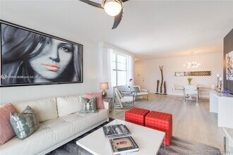3 Island Ave in Miami Beach, FL - Building Photo - Building Photo
