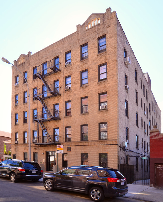 1910 Benedict Ave in Bronx, NY - Building Photo - Building Photo