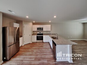 4623 Sweet Bulb Ln in Winston-Salem, NC - Building Photo - Building Photo