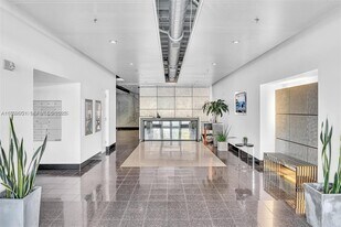 8101 Biscayne Blvd in Miami, FL - Building Photo