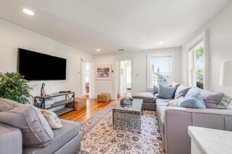 25 Mechanic St in Marblehead, MA - Building Photo - Building Photo