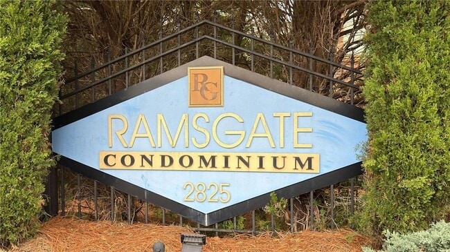 property at 2825 Northeast Expy