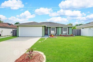 7800 MacDougall Dr in Jacksonville, FL - Building Photo