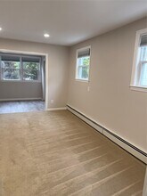 208 Orchard St in Westbury, NY - Building Photo - Building Photo