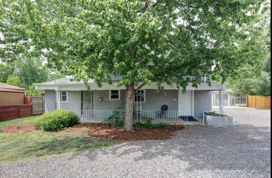 2565 Pierce St in Lakewood, CO - Building Photo