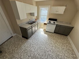 151 4th St, Unit 1 in Old Town, ME - Building Photo