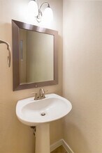 2241 Zach Scott St in Austin, TX - Building Photo - Building Photo