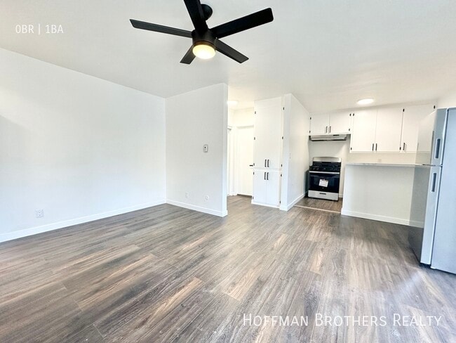 838 Normandie Ave in Los Angeles, CA - Building Photo - Building Photo