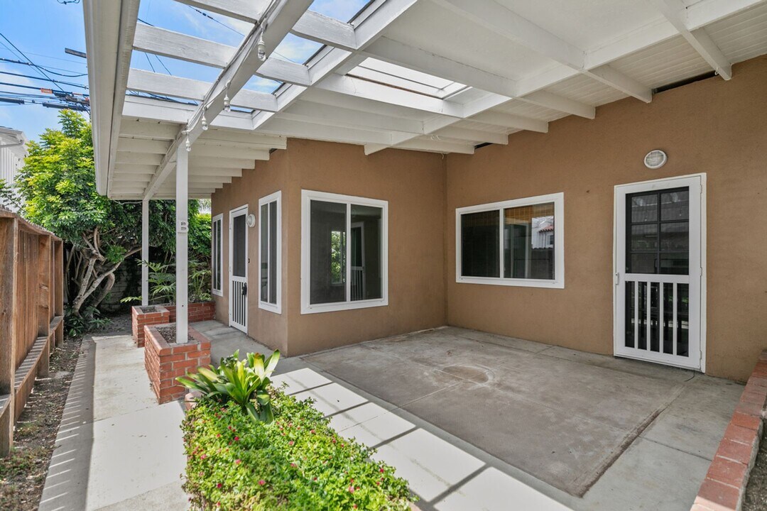 310 Avenida Cabrillo in San Clemente, CA - Building Photo