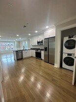 26 Arlington St, Unit 1 in Boston, MA - Building Photo