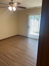 102 Inverness in Valley Park, MO - Building Photo - Building Photo