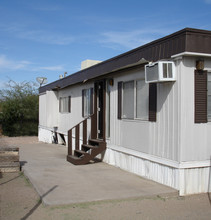 5645 S Bonney Ave in Tucson, AZ - Building Photo - Building Photo