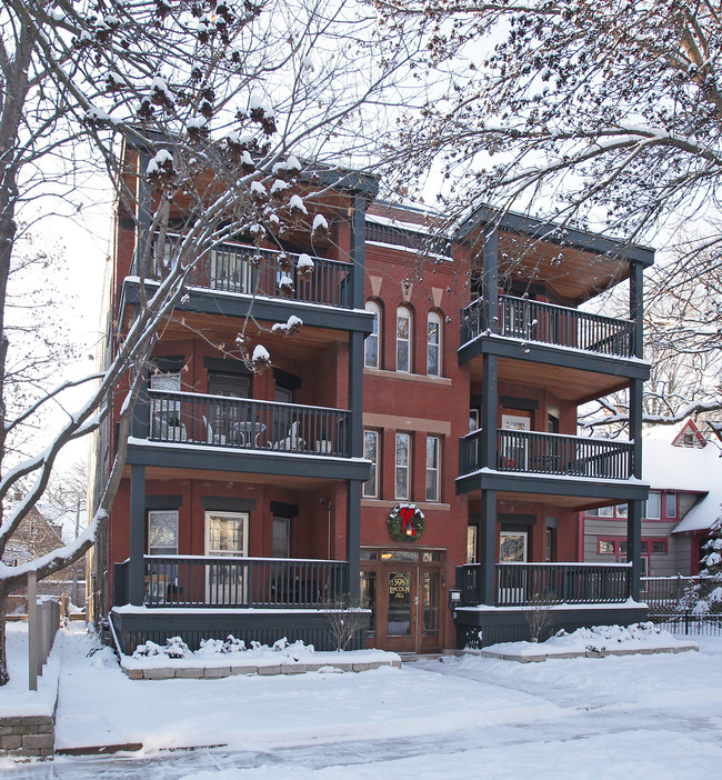 Lincoln Flats in St. Paul, MN - Foto de edificio - Building Photo