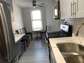 5715 Mosholu Ave in Bronx, NY - Building Photo - Building Photo