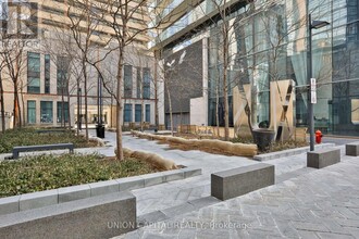 65-1465 St Mary St in Toronto, ON - Building Photo - Building Photo