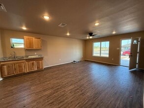 1501 E 14th St in Lubbock, TX - Foto de edificio - Building Photo