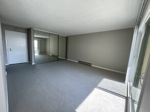 2         Admiral Dr in Emeryville, CA - Building Photo - Building Photo