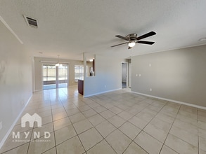 1065 Bridlewood Way in Brandon, FL - Building Photo - Building Photo