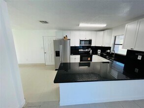 6112 Tavendale Dr in Orlando, FL - Building Photo - Building Photo