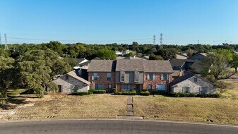 6907 Harvey Dr in Waco, TX - Building Photo