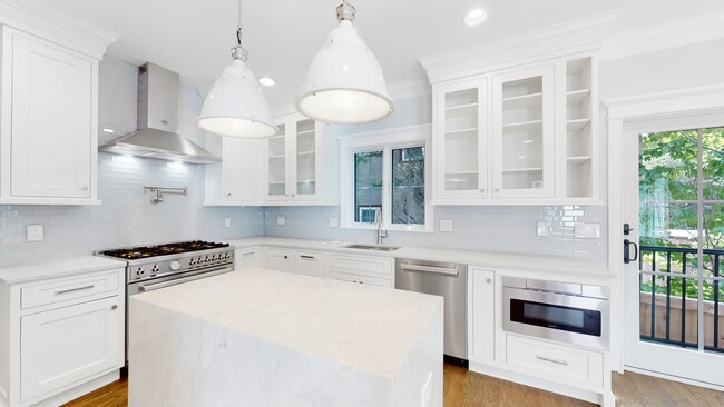 101 Sumner Rd in Brookline, MA - Building Photo - Building Photo