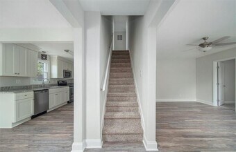 2208 Silbert Rd in Norfolk, VA - Building Photo - Building Photo