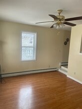 443 Hammond St, Unit #4 in Bangor, ME - Building Photo - Building Photo