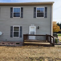 1332 Hibbard Dr in Stow, OH - Building Photo