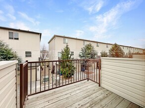 8721 W Pine Valley Ln in Boise, ID - Building Photo - Building Photo