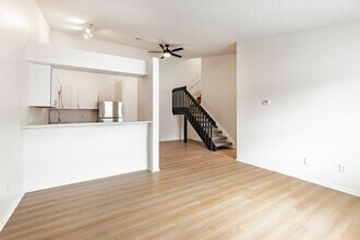Roxford Village in Pataskala, OH - Foto de edificio - Interior Photo