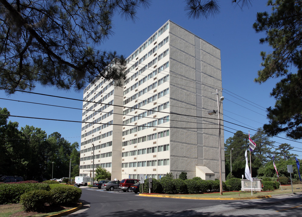 Savannah Summit in Savannah, GA - Foto de edificio