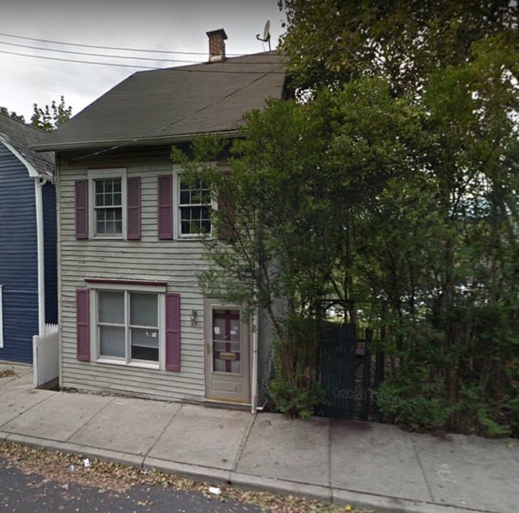 97 Morris St in Phillipsburg, NJ - Building Photo