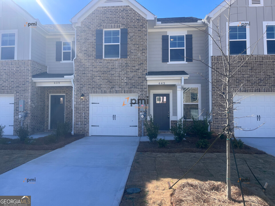 443 Payne Dr in Mcdonough, GA - Building Photo