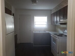 1206 Middleton St in Killeen, TX - Foto de edificio - Building Photo
