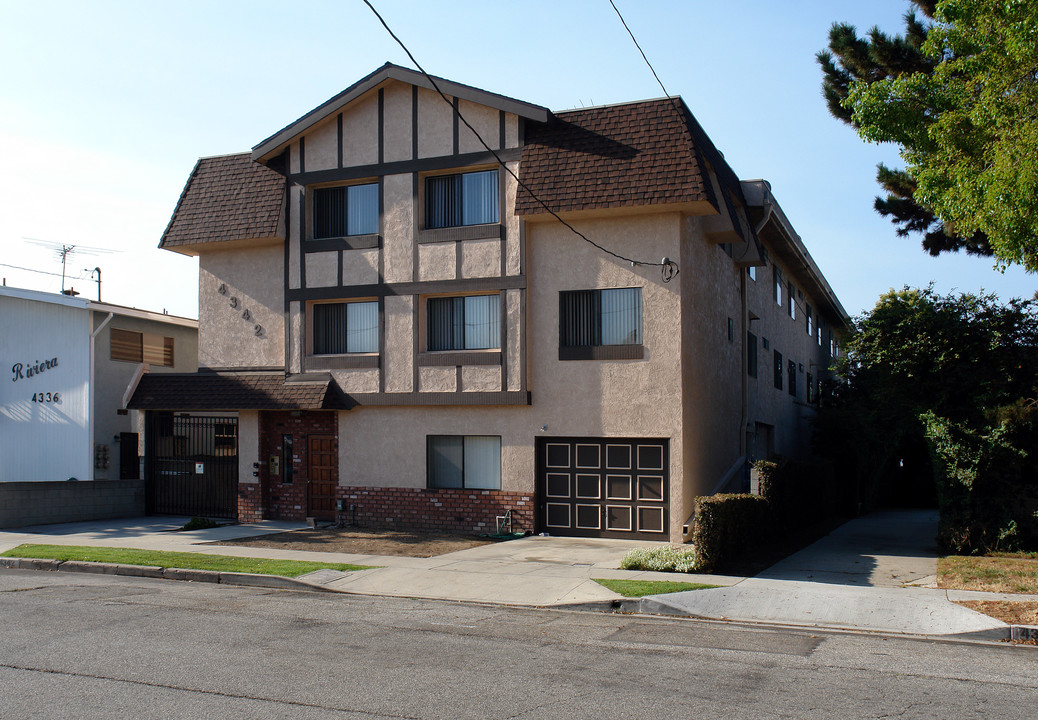 4342 W 136th St in Hawthorne, CA - Building Photo