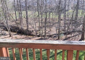 47665 Comer Square in Sterling, VA - Building Photo