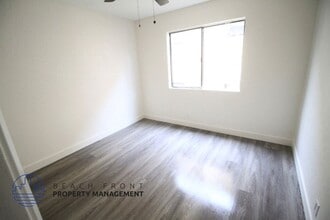 11503 Menlo Ave in Hawthorne, CA - Building Photo - Building Photo