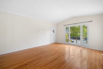 429 N Gardner St, Unit 429 in Los Angeles, CA - Building Photo - Building Photo