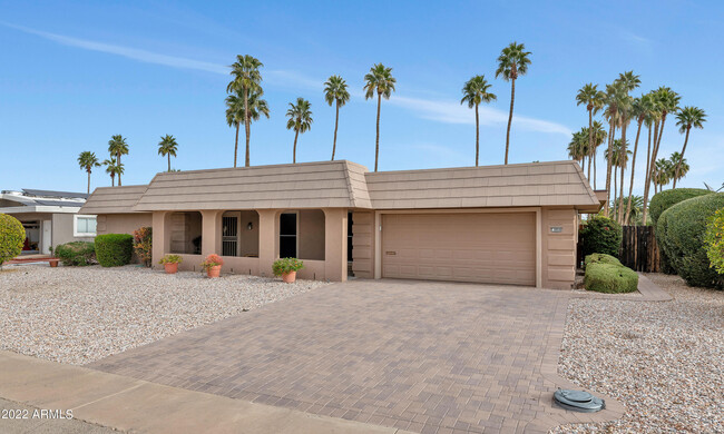 9956 W Willow Point in Sun City, AZ - Building Photo - Building Photo