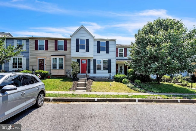 property at 35 Shrewsbury Ct