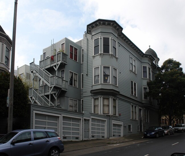 101-111 Noe St in San Francisco, CA - Foto de edificio - Building Photo