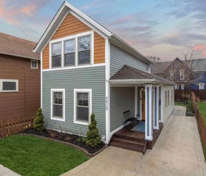 4424 Bridge Ave in Cleveland, OH - Building Photo