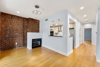 39 Worcester Sq, Unit PH 5 in Boston, MA - Building Photo - Building Photo