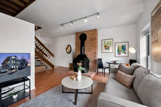 962 Pavilion St in Cincinnati, OH - Foto de edificio - Building Photo