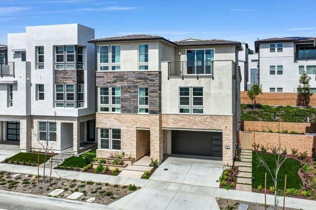 418 Sycamore Dr in Montebello, CA - Building Photo - Building Photo