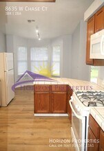 8635 W Chase Ct in Sacramento, CA - Foto de edificio - Building Photo