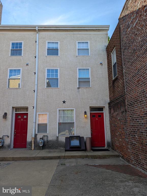 property at 1027-31 N 4th St