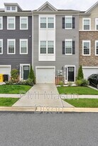1713 Red Fox Trl in Odenton, MD - Building Photo