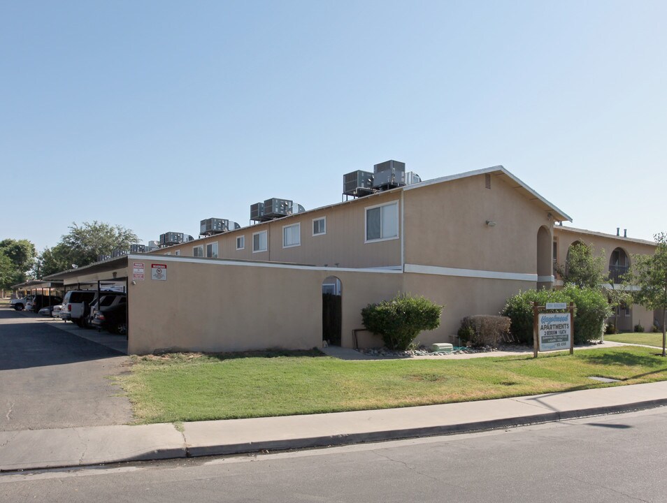 HAZELWOOD APARTMENTS in Lemoore, CA - Foto de edificio